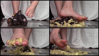 Victoriaveritas Banana Crush And Sposhing Foot Fetish