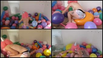 Xxsmiley Sexy Clown Amp Her Balloons
