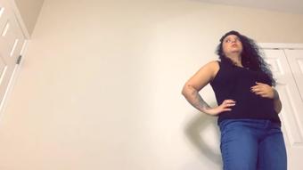 Giantess has you for a snack