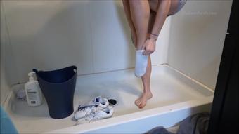 Amber's 2nd Squishy Sneaker Shower