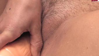 Salmadenora - Spritzender Dildo Für Mein Fotzenloch