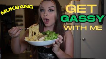 Get Gassy with Me | Fetuccine Alfredo Mukbang - November 18, 2023