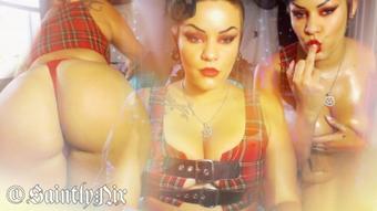 Thick & Curvy Punk Babe Oil Strip Tease