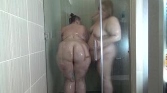 Lusciousrose69 Bbw Mommy Daughter Wet And Steamy Shower