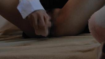 Masturbation to stop pee with a dildo