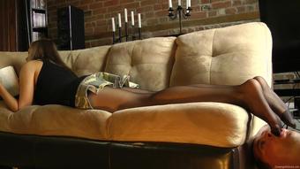 [Dreamgirlsinsocks] Cassandra - Cassandra'S Restful Reading