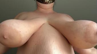Giant soft titties in slow motion - September 29, 2024