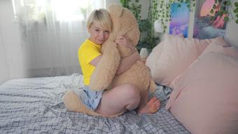 showing daddy new tricks on teddy