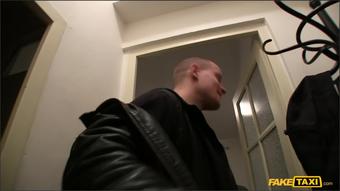 Faketaxi Lulu Jungev 1080P