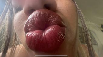 STANDARD VER Kiss from giantess big lips - March 05, 2023