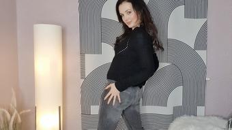 Sensual black jeans talking wetting pee - November 18, 2022