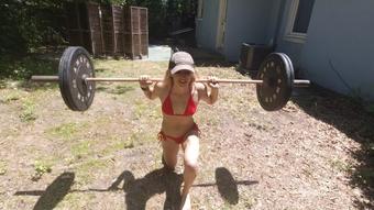 Loras Twerking Flexing Lunges & Abs - September 06, 2021