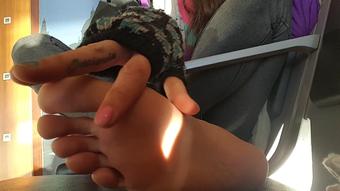 Foot fetish in the aiport
