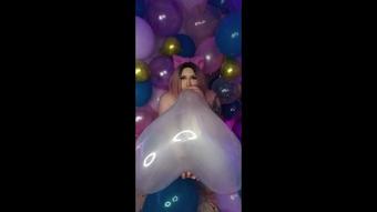 Balloon room Blow2Pop - October 30, 2021