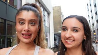 NAUGHTY PUBLIC CUMWALK PAST LONDON RESIDENTS