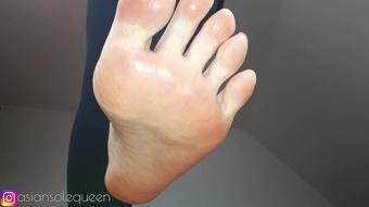 Asiansolequeen_Cruel-Giantess-Joi