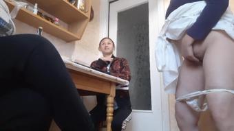У Нашей Третьей Девушки Начала Течь Киска И Она Кончила На Кухне Под Наши Грязные Разговоры - 1080P