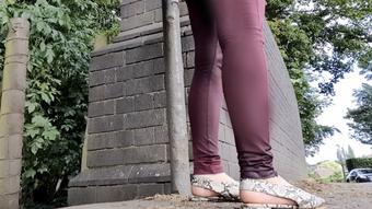 Red leggings by the road wetting peeing - March 15, 2022