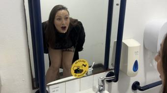 Cheating boss takes surprise facial in pub toilets - November 12, 2024