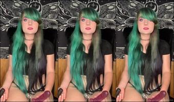 xxlittlefootxx 2023-10-14 at 18-32 Fansly (Goddess Vyle)