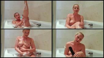 20 01 21 12055278    Hot    Bath With Me  Are You Up To It 1280X720