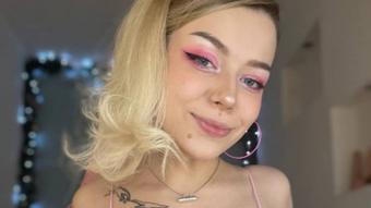 Barbie plays adult games - Aug 13, 2022