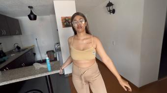 STANDARD sweaty giantess eat me with ass - March 05, 2023