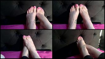 Queen Rainha 05 02 2020 142378932 Long Toes Symmetry Dedos Longos Simetria