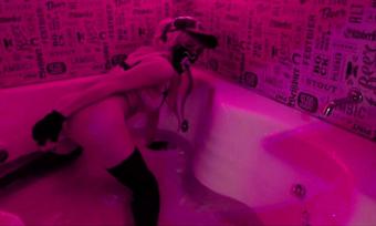 016 - Akali Kda Masturbation In Jacuzzi Neon