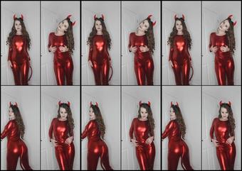 Brooklogan 03 10 2019 67161472 Teasing In My Sexy Shiny Devil Costume