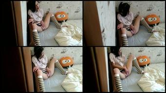021 Spying On Masturbating Step Sister    Catch  Squirt  Real Orgasm Laruna Mave 1080P