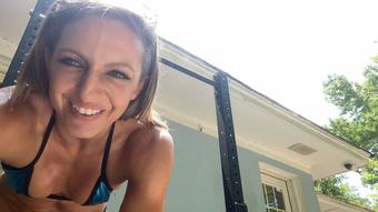 Microbikini Chin Up Challenge - May 05, 2023