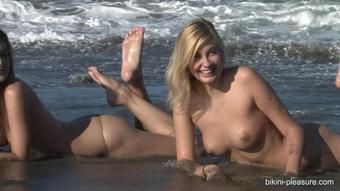 Bikinipleasure_[Erotic]_20131114_Candice_Holly_Warm_Up_720