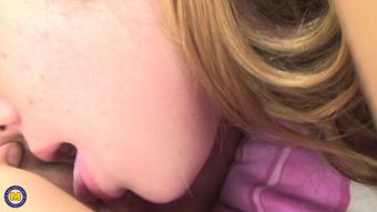 39. Mature.Nl. Pretty Usa Teen Loves To Lick Mature Pussy (2009)