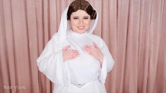 Horny Princess Leia Fuck Around Fantasy - May 03, 2022