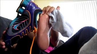 Misswhitneymorgan Sniff Alexis Rains Sweaty Gym Feet