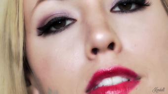 Shimmery Red Lips - April 30, 2017