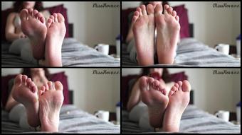 Missnova Post Workout Foot Ignore