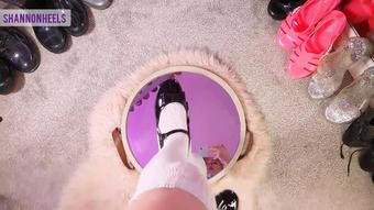 School Girl Finds Clit Sucker
