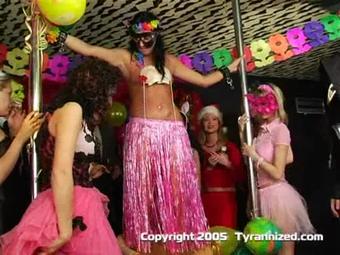 Tyr2005-12-28