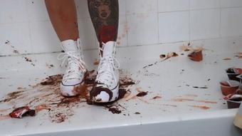 Messy Converse 2