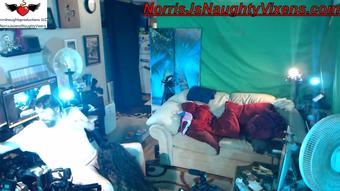 Amber Cream Behind the scenes spycam