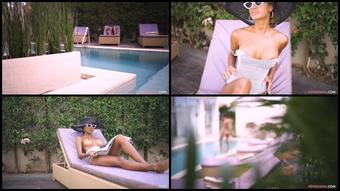 023  Putri Cinta   Skinny Dipping