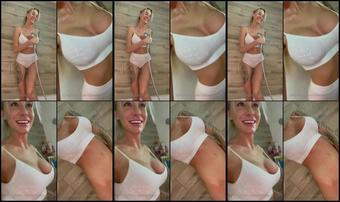 Smoky Girl 21 01 03 2021 2044357629 Rub My Back It X27 S Not So Comfortable For Me To Do It