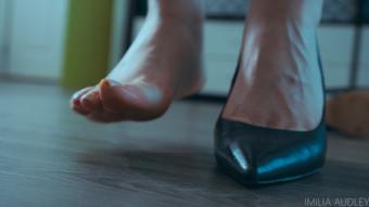 FREE - Thief Gets Shrunken & Hunted By Giantess - July 11, 2025