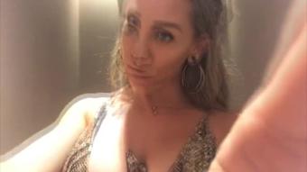 Bettyfoxxx 2020 17791069 Guys Happy New Year Just Sended This Full Clip