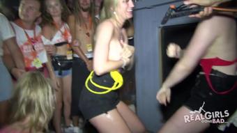 Real Girls Gone Bad Party Frolics 98