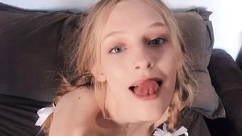 Kwgirlx Opening My Mouth For Daddy