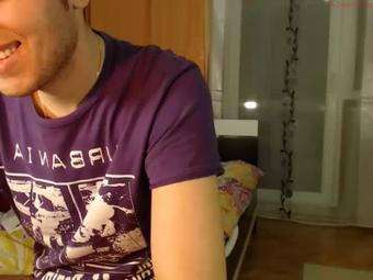 Blueemotion89_170215_2158_Couple_Chaturbate