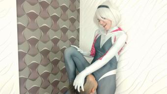 Gwen Stacy Fucks Peter Parker in the mou - Sep 29, 2020